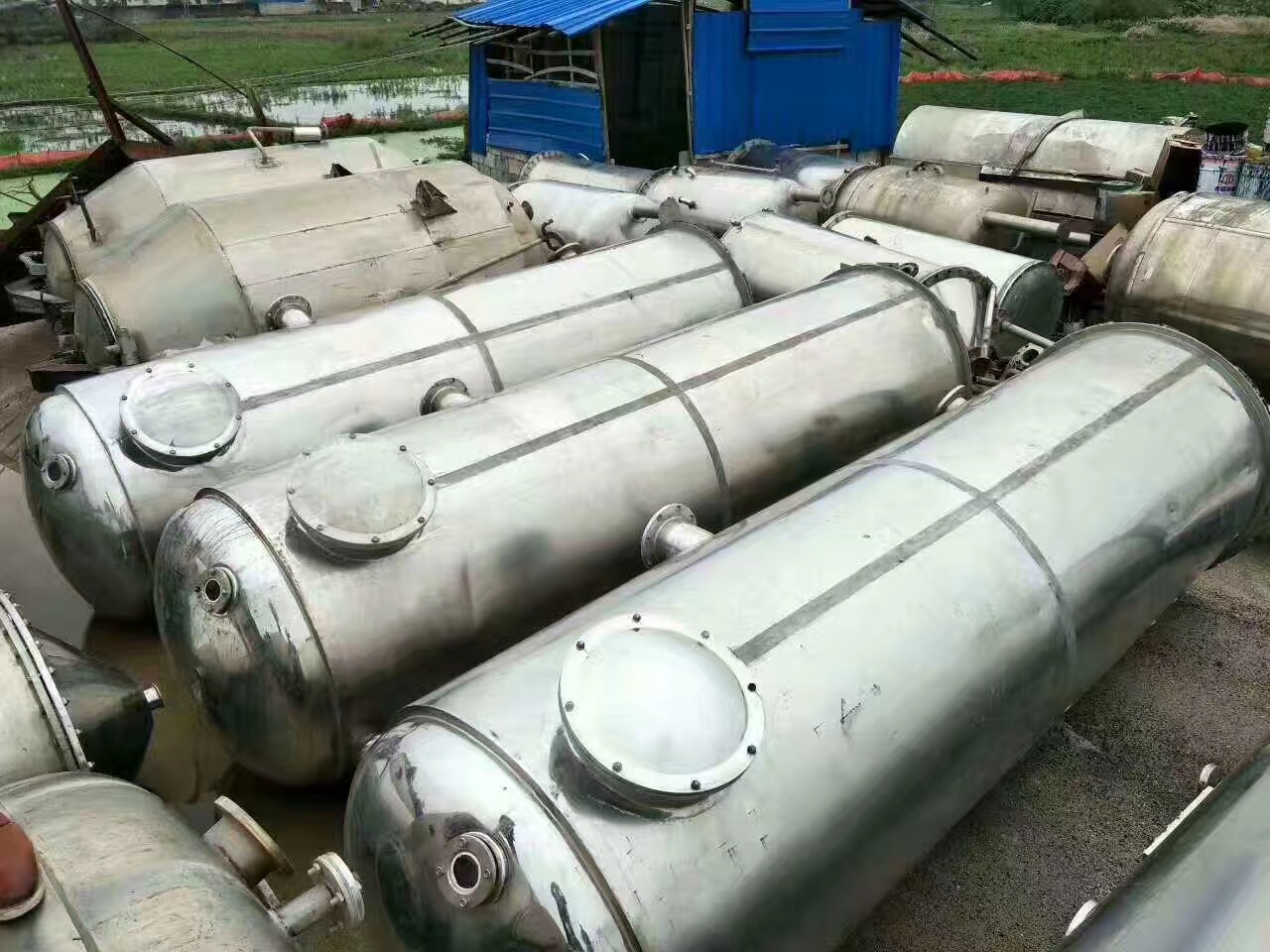 唐山3000L單效外循環蒸發器 回收二手濃縮提取設備供應商_二手設備欄目_